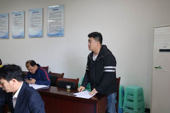 说明: C:\Users\lenovo\Desktop\图片\IMG_0213.JPG
